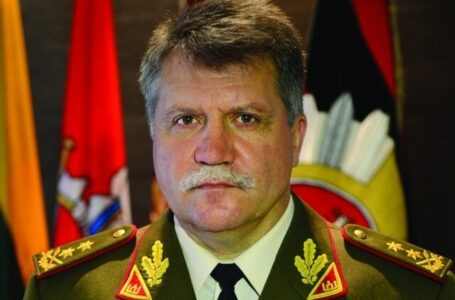 Kariuomenės vadas: „Penkias Ukrainos pamokas jau išmokome, grąžindami privalomąją karo tarnybą išmoktume bene svarbiausią“
