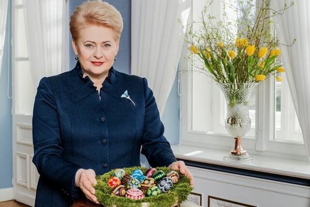 Lietuvos Respublikos Prezidentės Dalios Grybauskaitės sveikinimas Lietuvos žmonėms šv. Velykų proga