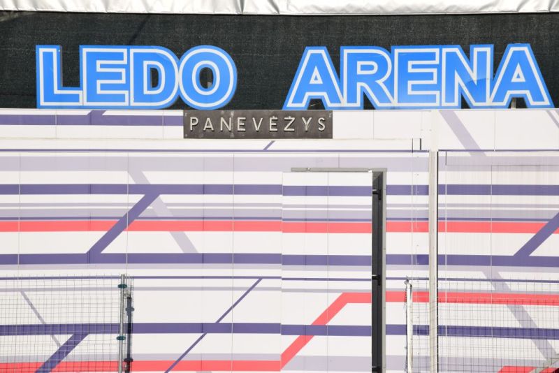 Panevėžiečiams duris atveria atnaujinta ledo arena