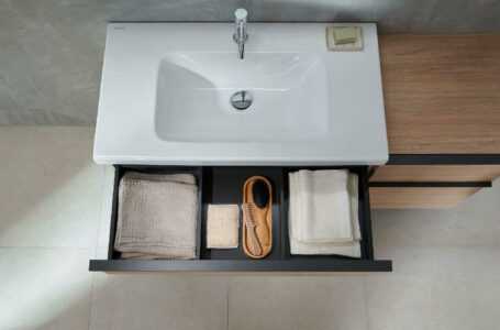 Naujausios vonios kambario tendencijos: nuo mini SPA iki modulinių baldų pasirinkimo