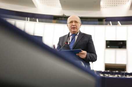 Europos parlamente aptartas demokratinės Rusijos centro steigimas ir ES – demokratinės Rusijos strategijos kūrimas