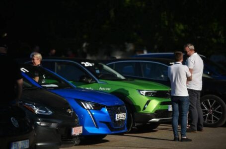 Pasaulinę elektromobilių dieną lietuviai paminės nauju rekordu