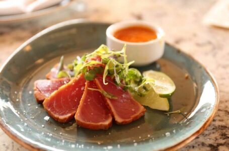 Tarptautinę tuno dieną – skirtingi būdai jam paruošti: mėgaukitės žalio tuno patiekalais, kepkite kepsnius