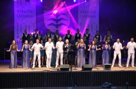 Vasaros palydos Molėtuose: simfoninis orkestras įsikurs prie ežero
