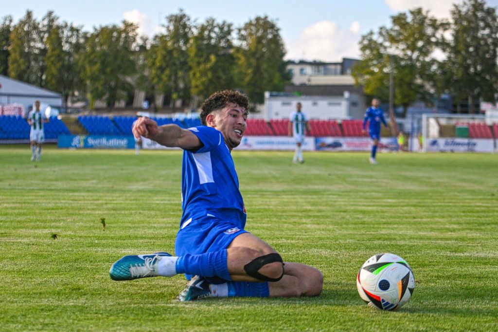 Panevėžiečių varžybos su DFK „Dainava“ futbolininkais baigėsi lygiosiomis